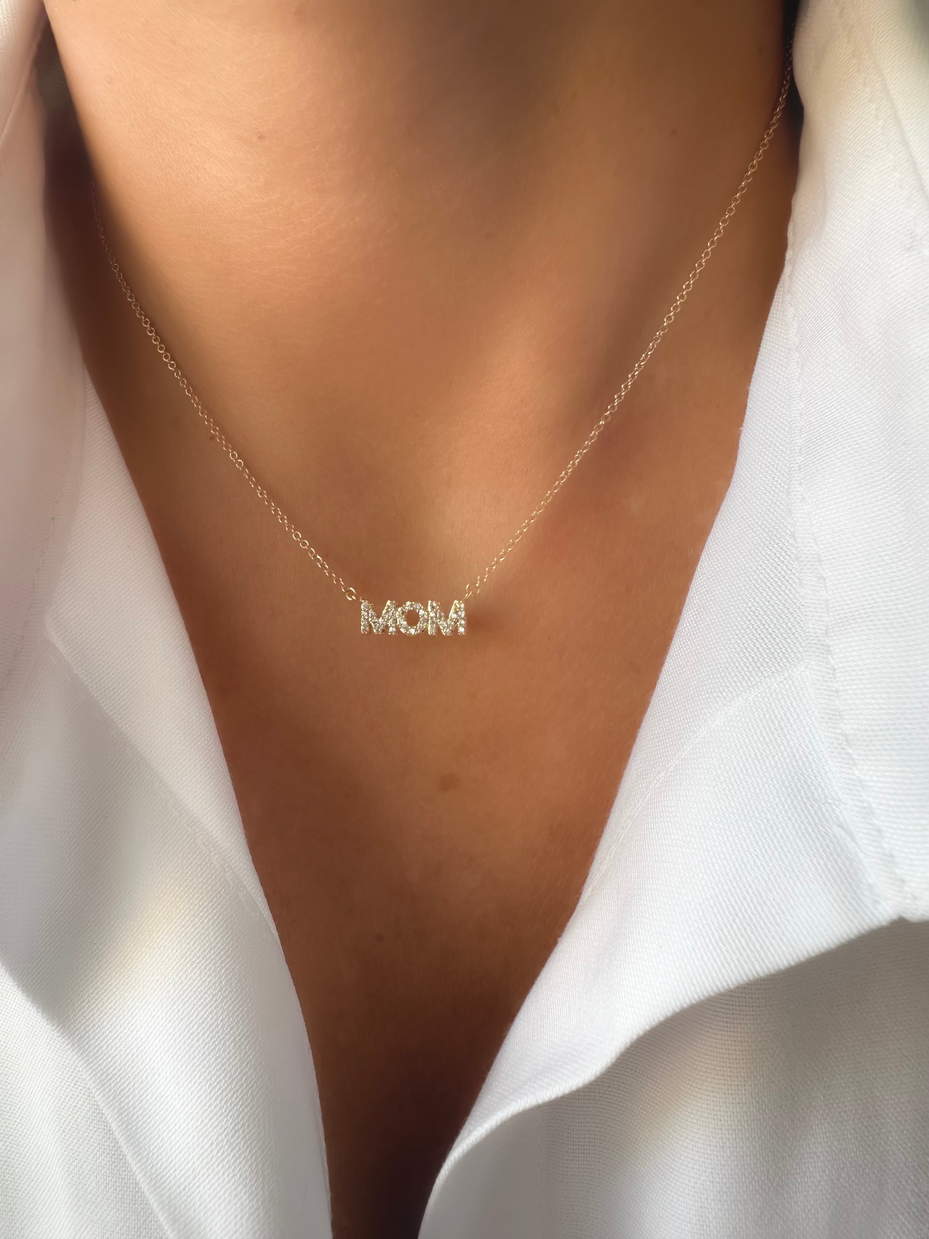 Mom Necklace (Gold)