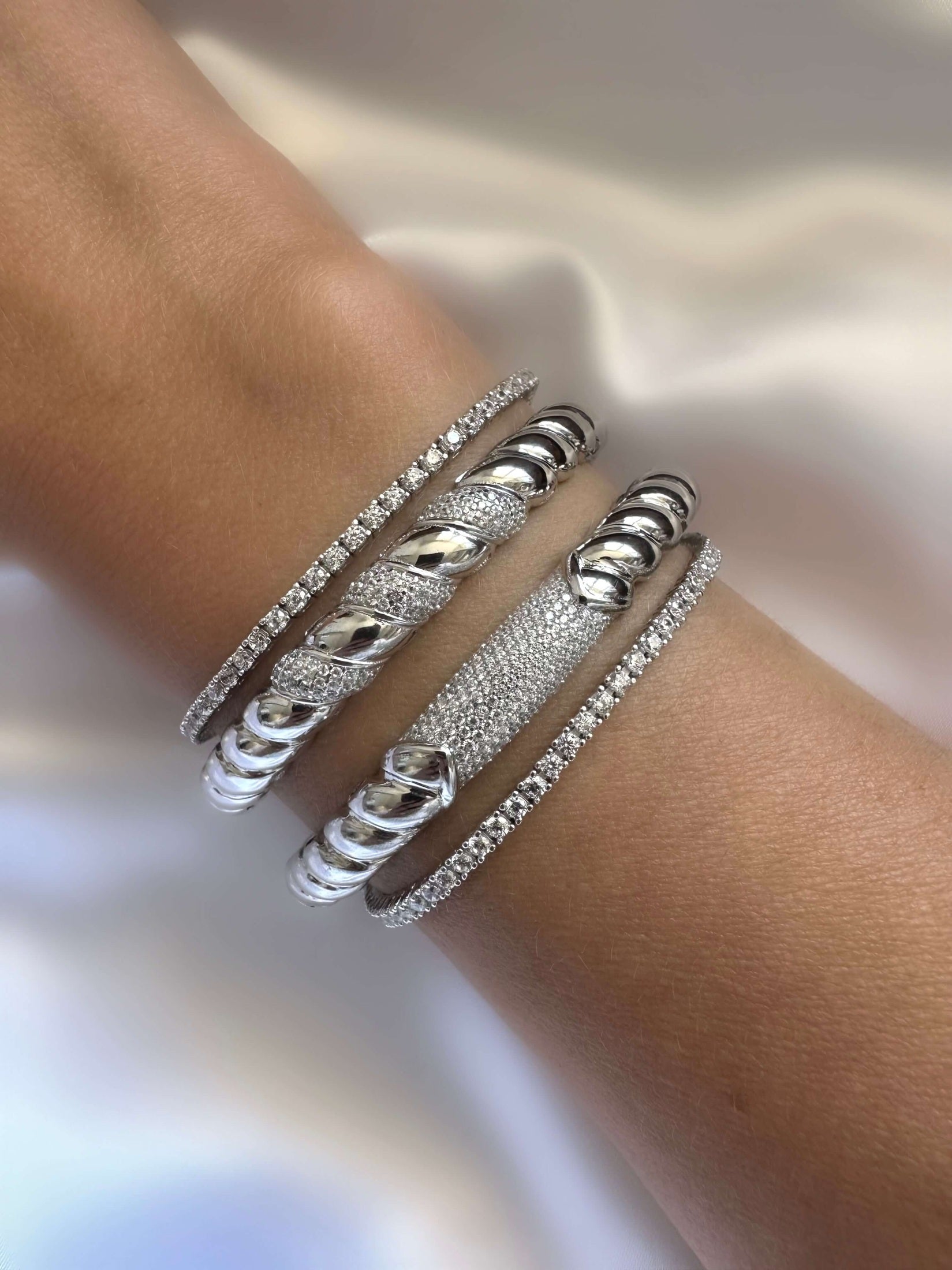 Brazalete Astrid Roll (Plata de Ley 925) (SLS40*)