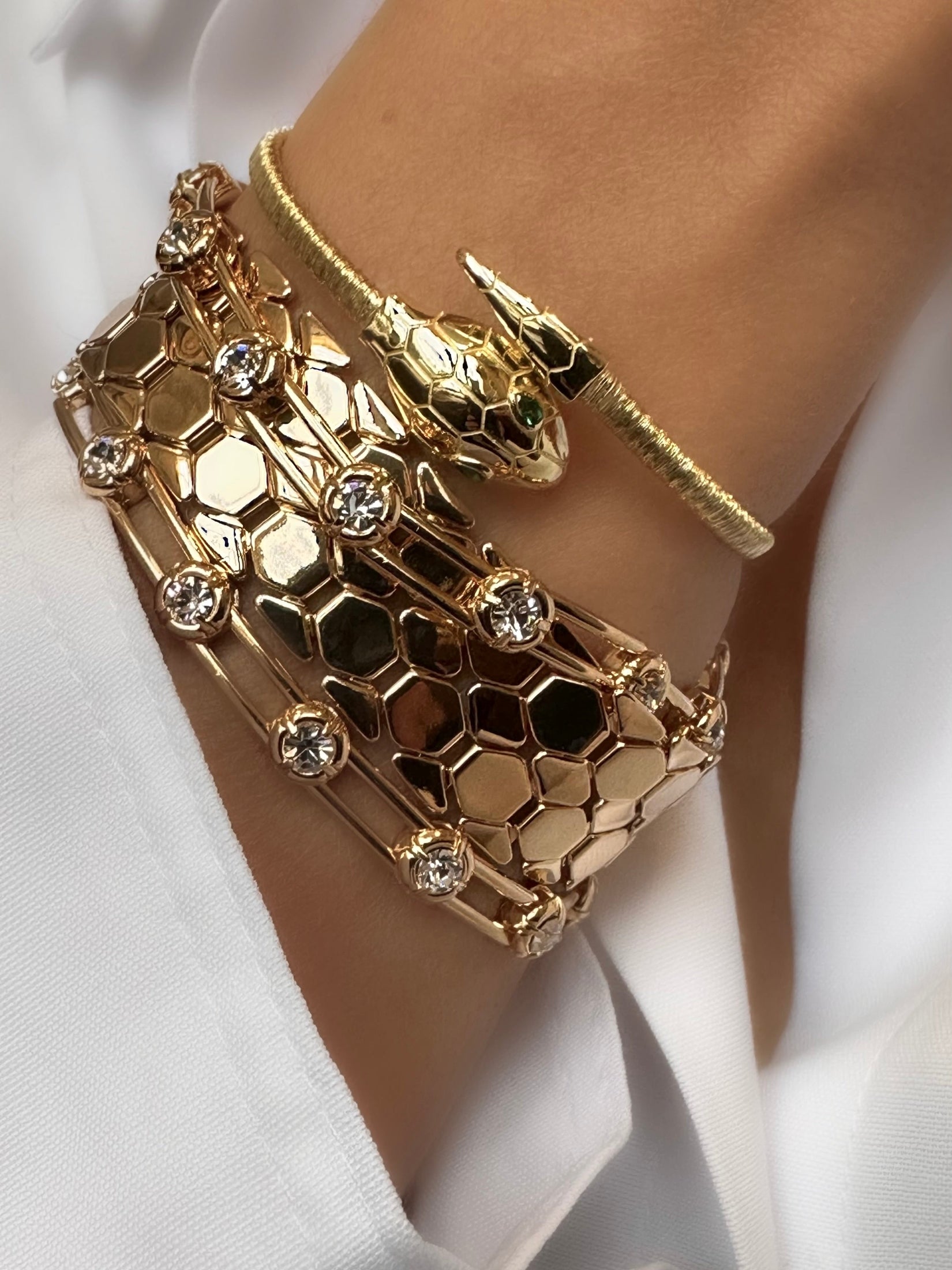 Brazalete Snake Diamond (Plata 925 bañada Oro 24k)