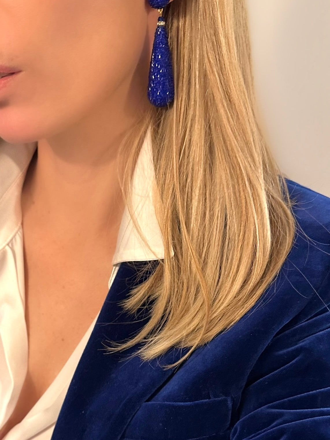 Crystal Teardrop Earrings (Blue)