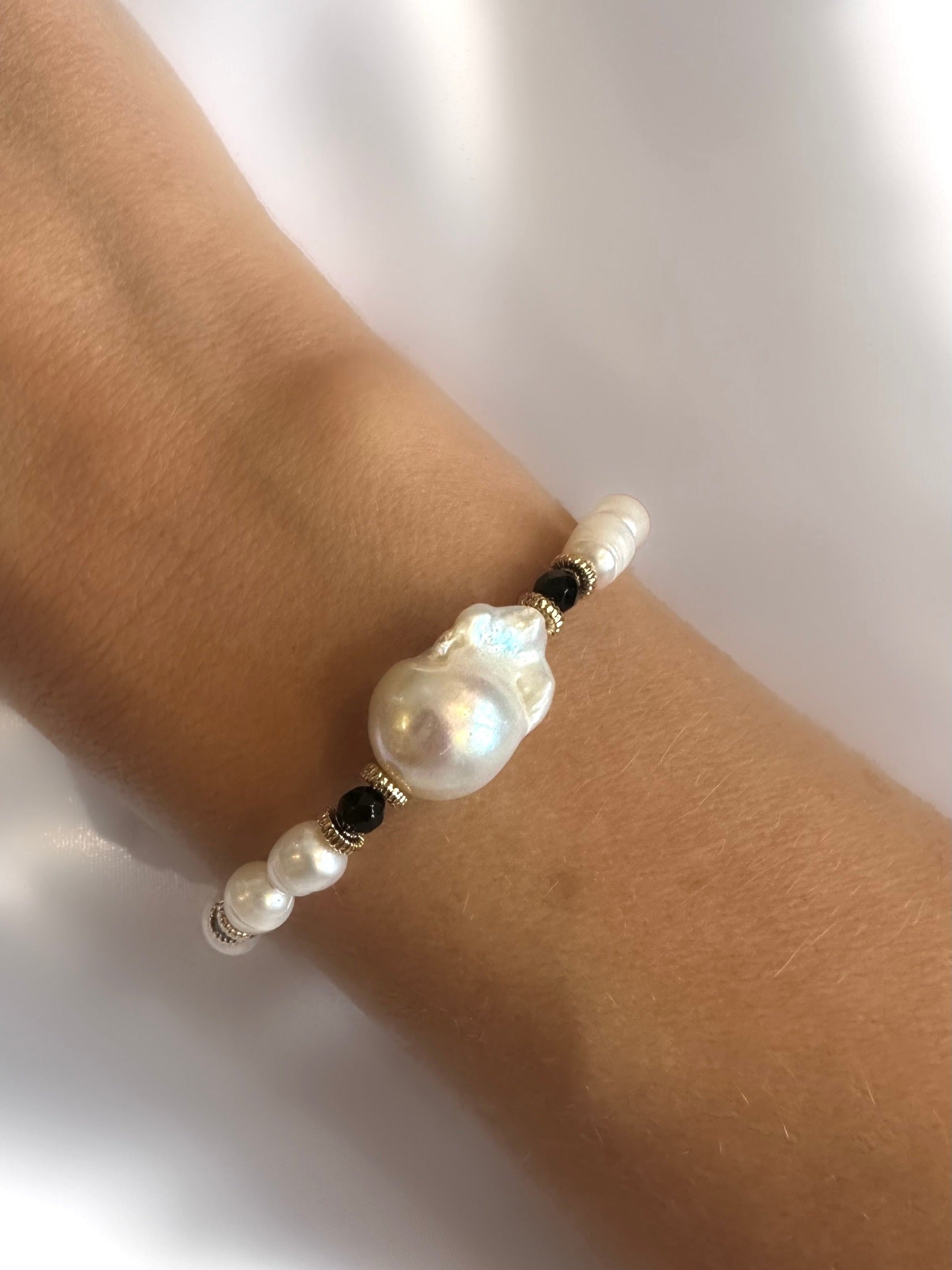 Stones Baroque Bracelet