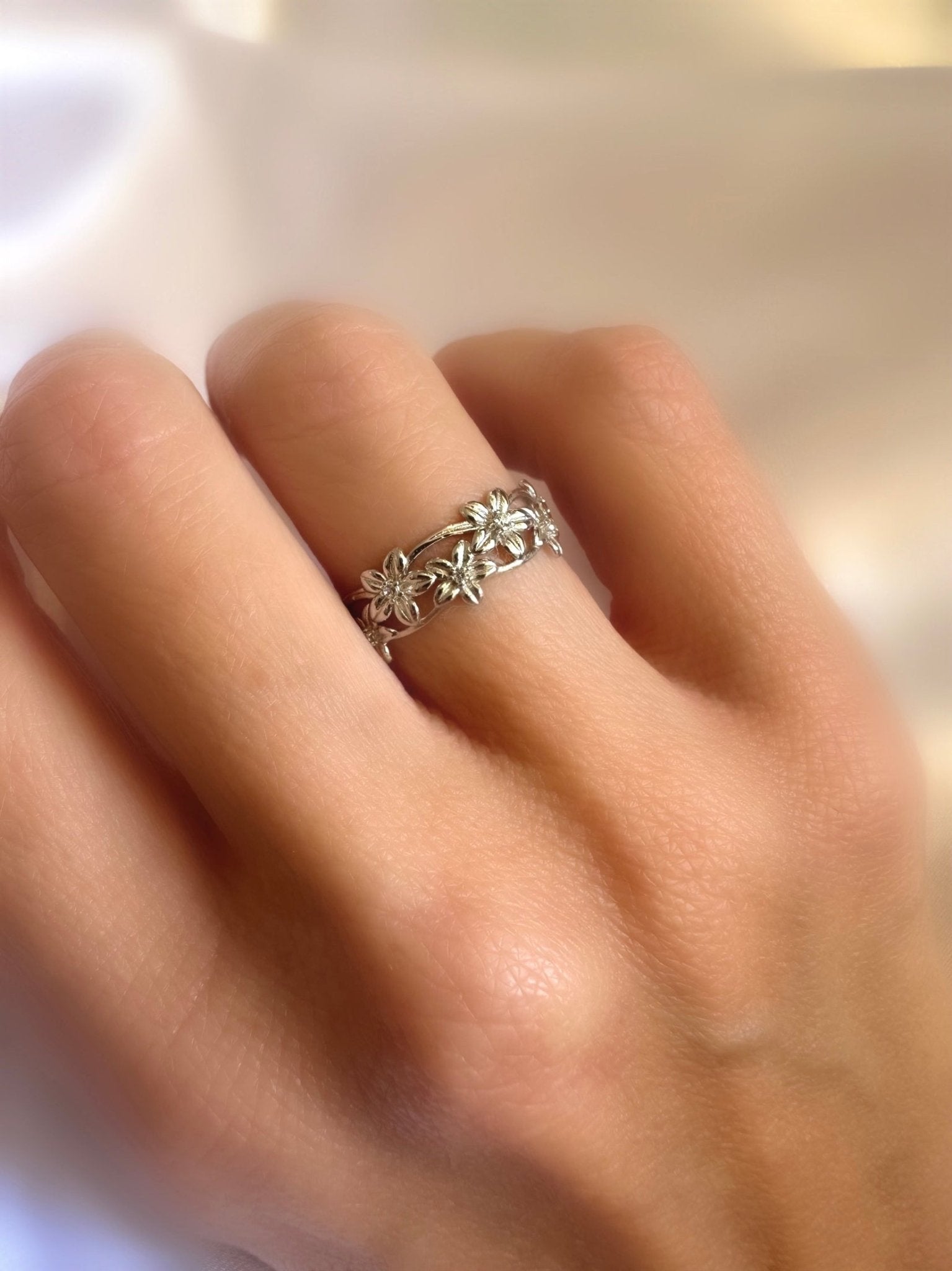 Anillo Corona de Flores (Plata 925) (RBJ*) - LE MARSHAND™