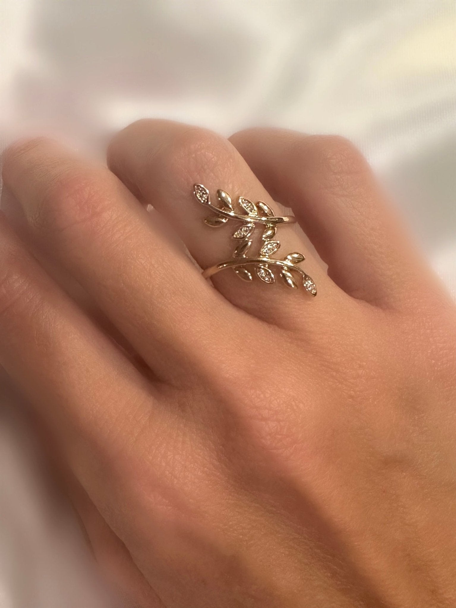Anillo Rama Grecia - LE MARSHAND™
