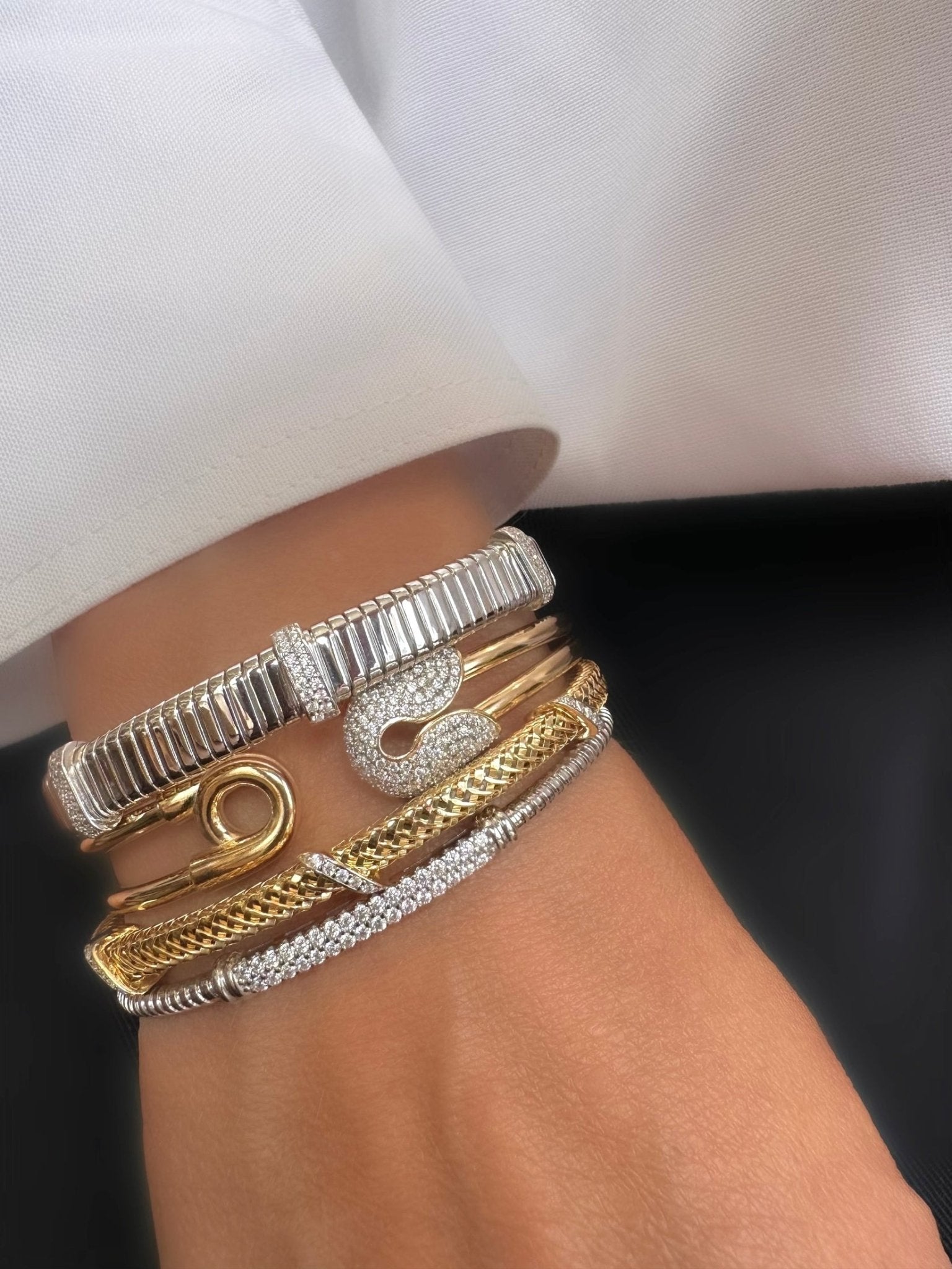 Brazalete Pin Up (Plata 925 bañada Oro 18k) - LE MARSHAND™