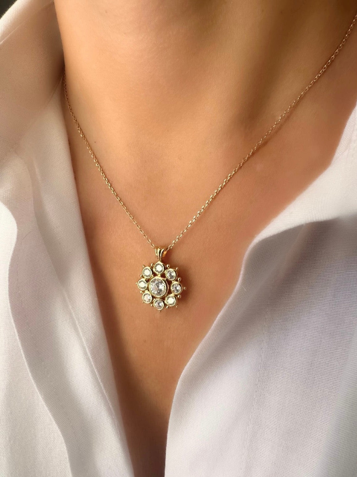 Collar Jolie - LE MARSHAND™