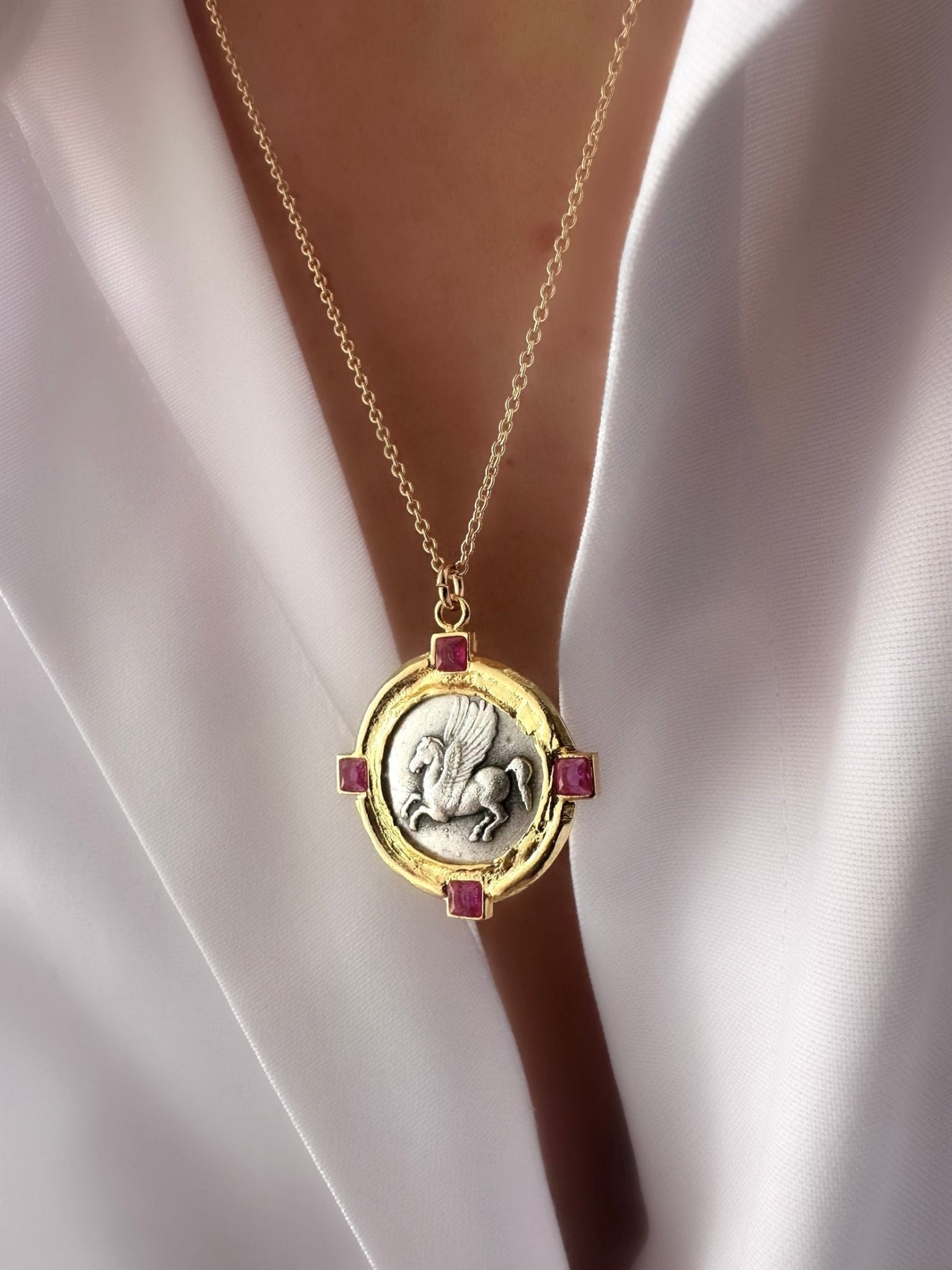 Collar Pegasus (Pink) - LE MARSHAND™