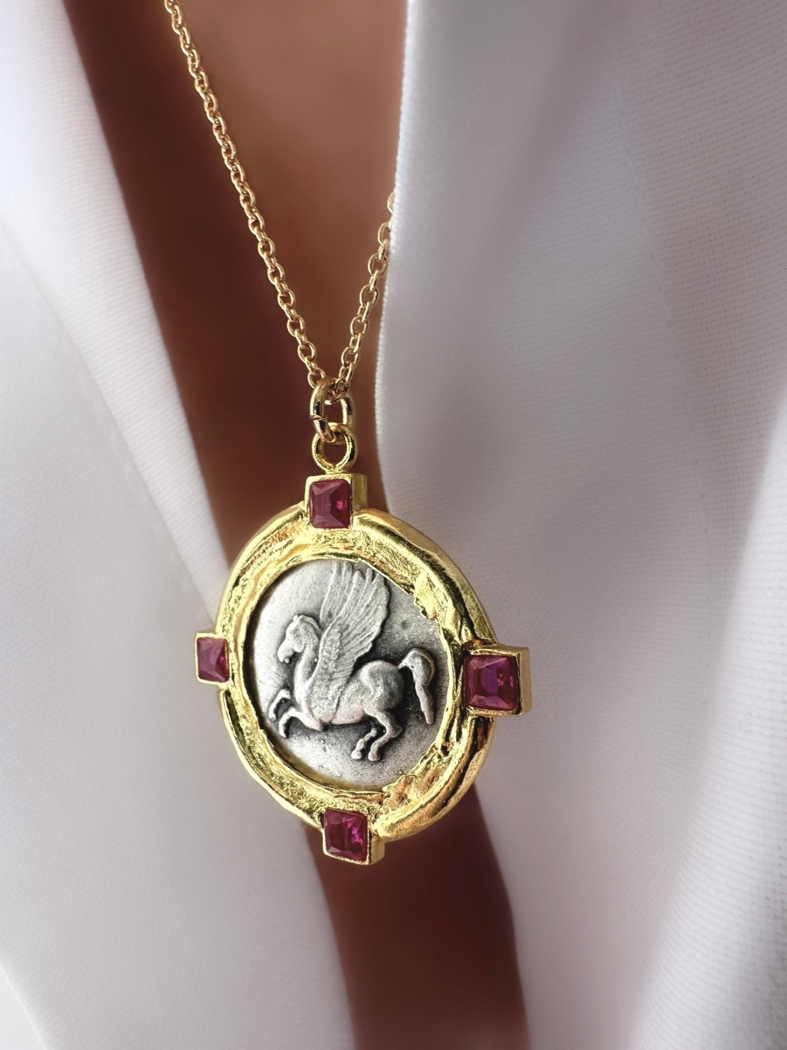 Collar Pegasus (Pink) - LE MARSHAND™
