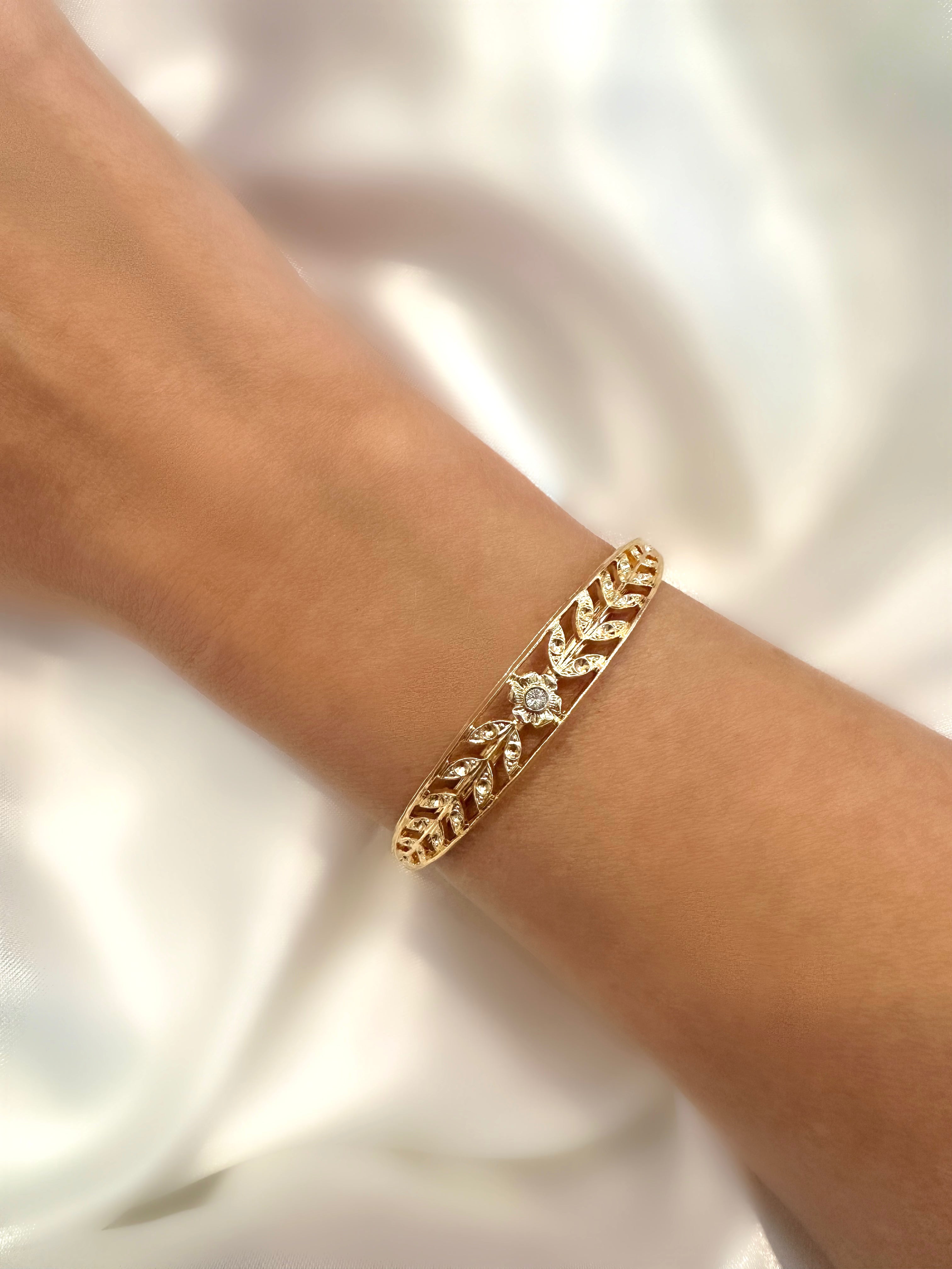 Le Marshand® - Joyería en plata 925, chapado en Oro 24K - Brazalete Ravello Floral - Diseños propios - Brazaletes, pulseras, collares y pendientes - Joyería online - Mallorca