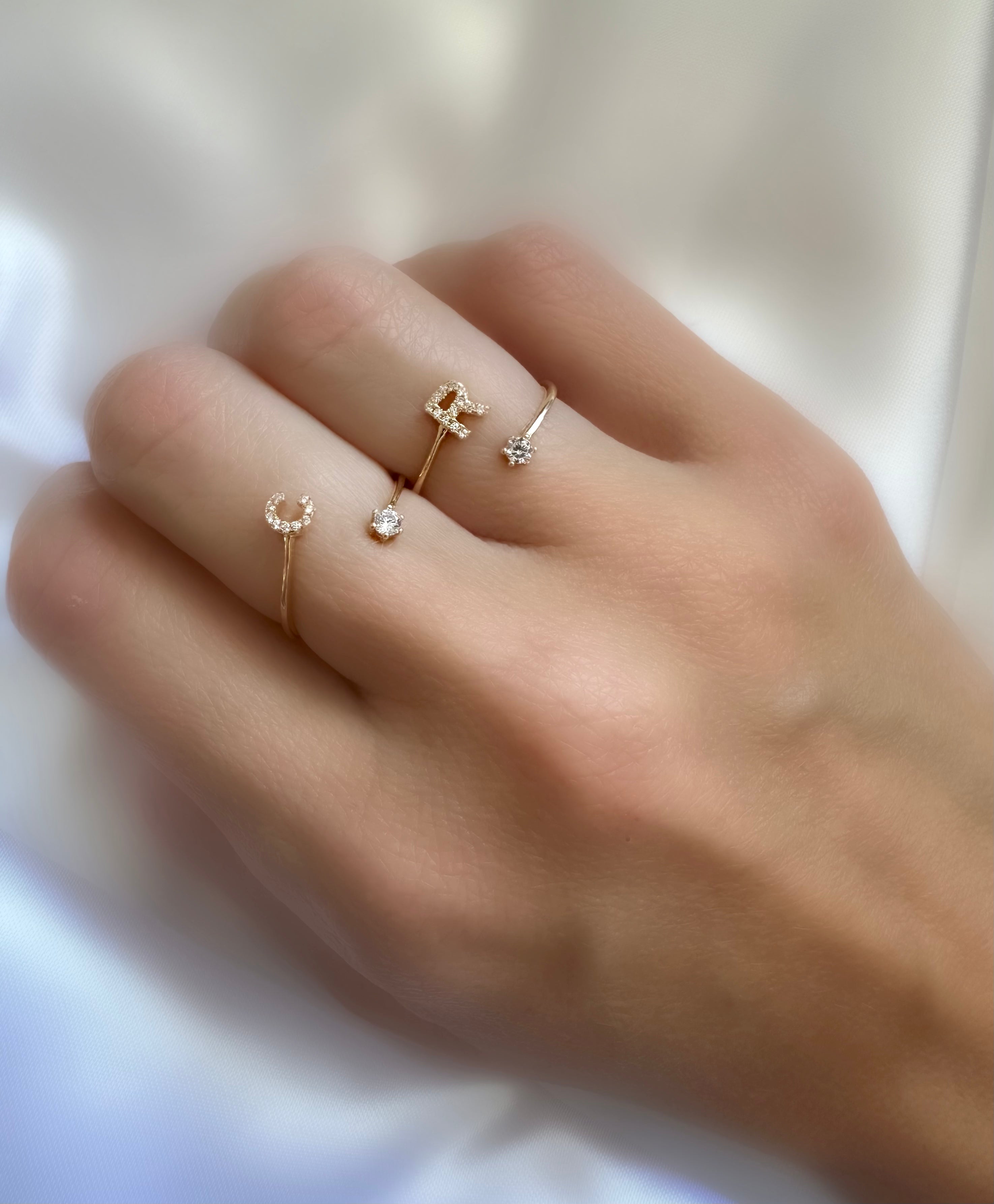 Anillo Letras (Plata 925 bañada oro 18k)