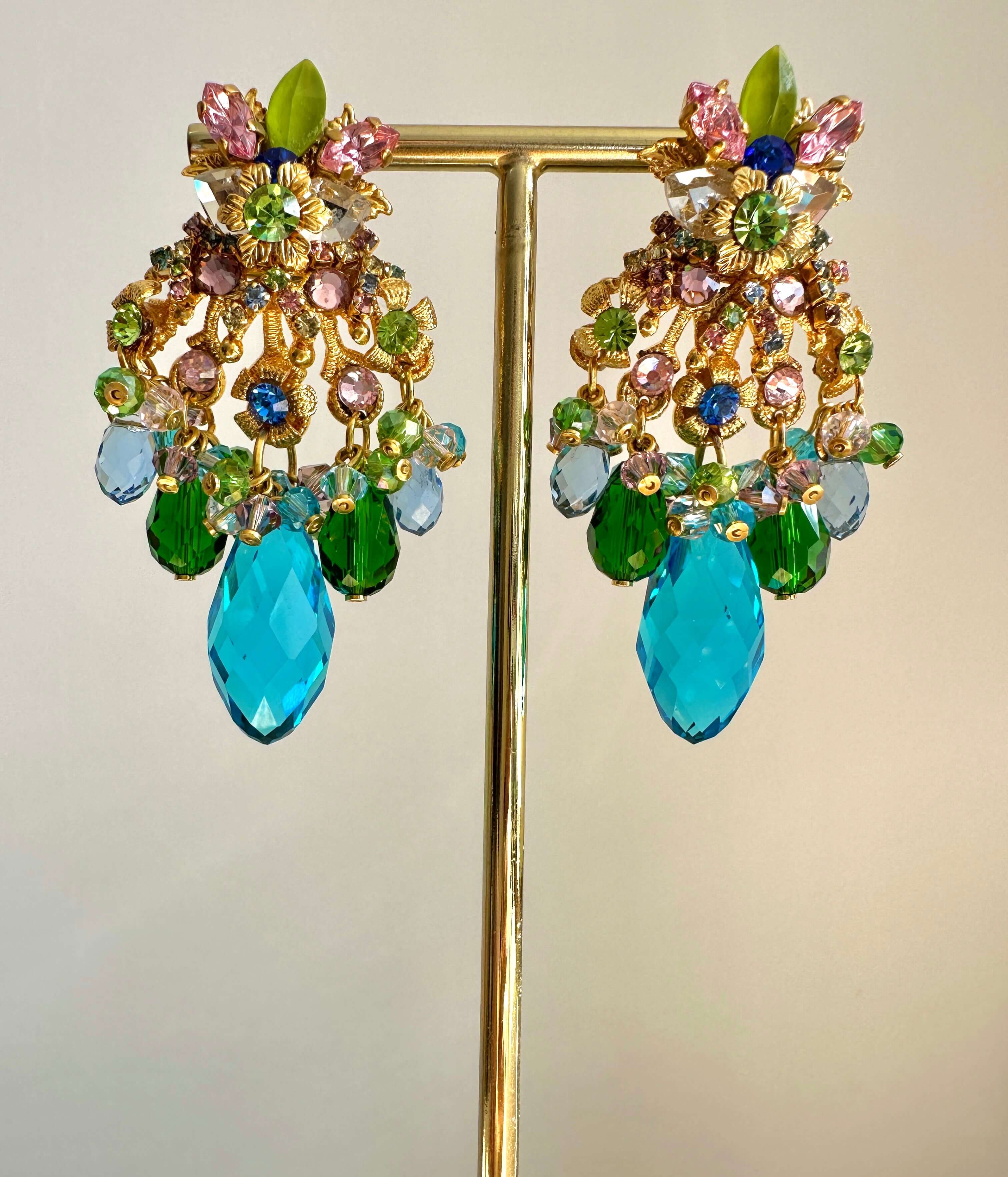 Le Marshand® - Joyería en plata 925, chapado en Oro 24K - Pendientes Chandelier Azules - Diseños propios - Brazaletes, pulseras, collares y pendientes - Joyería online - Mallorca