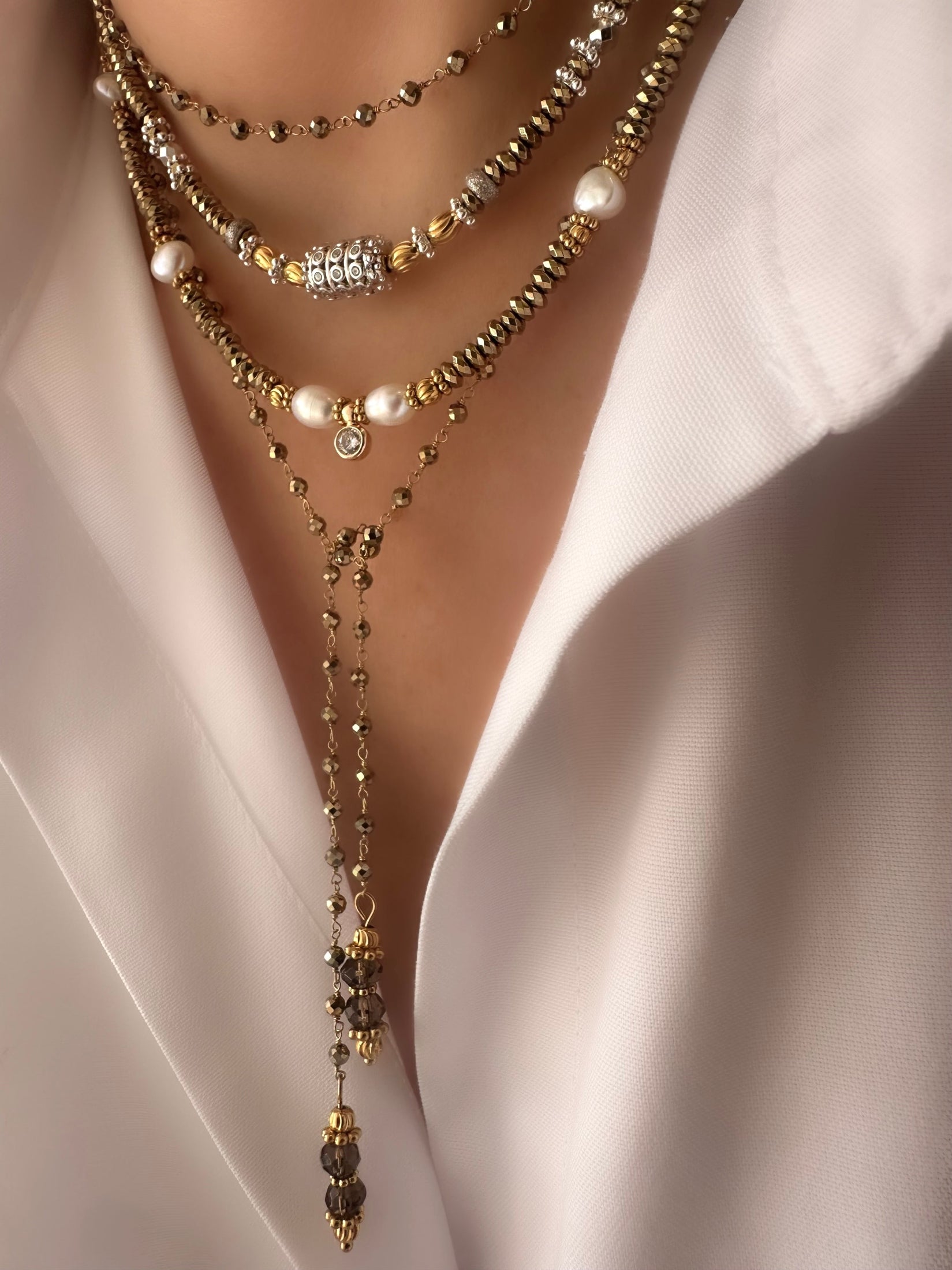 Collar Energy Rosario (Pirita y Cuarzo) (Plata 925 bañada Oro 18k)