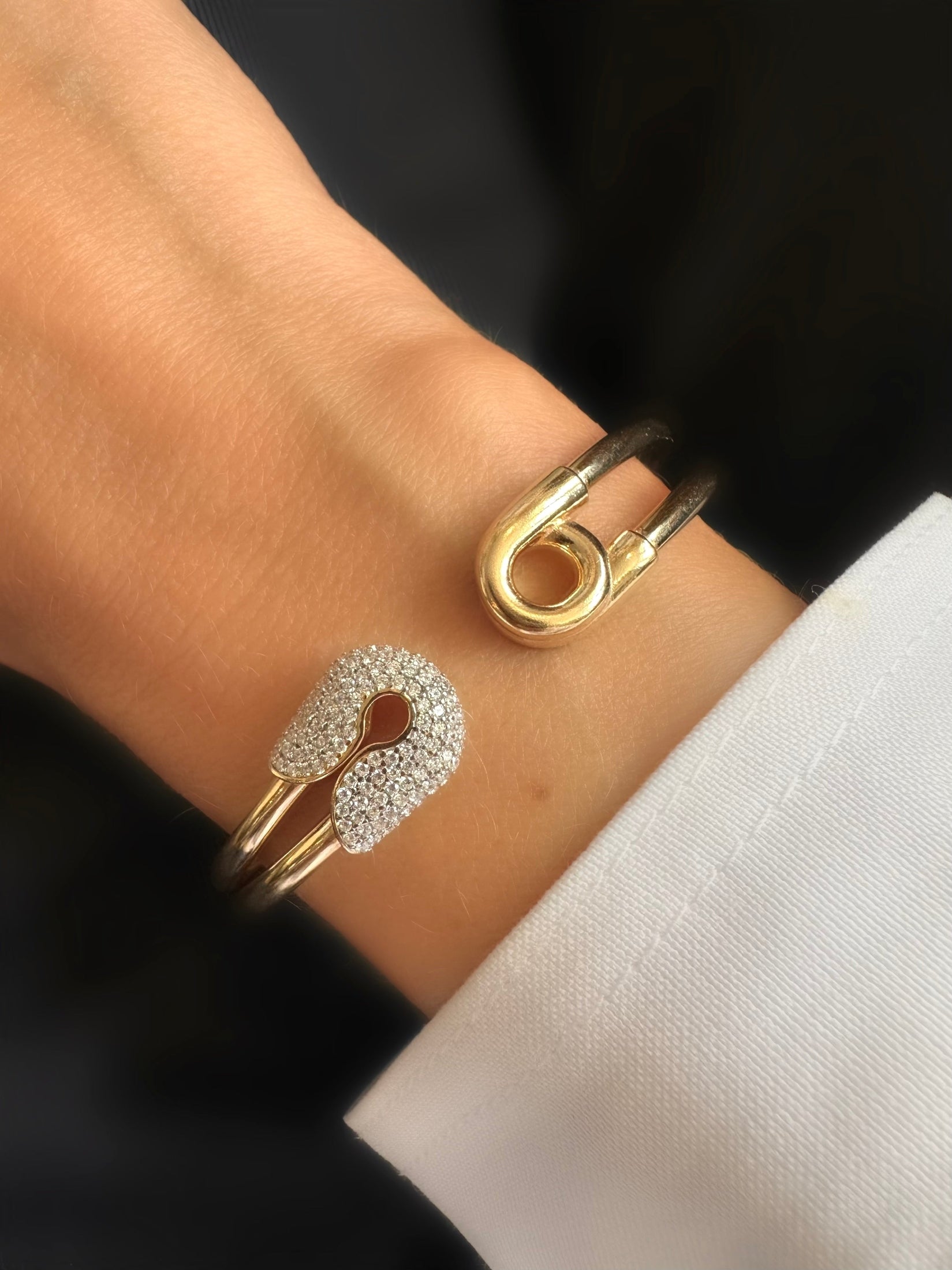 Brazalete Pin Up (Plata 925 bañada Oro 18k)