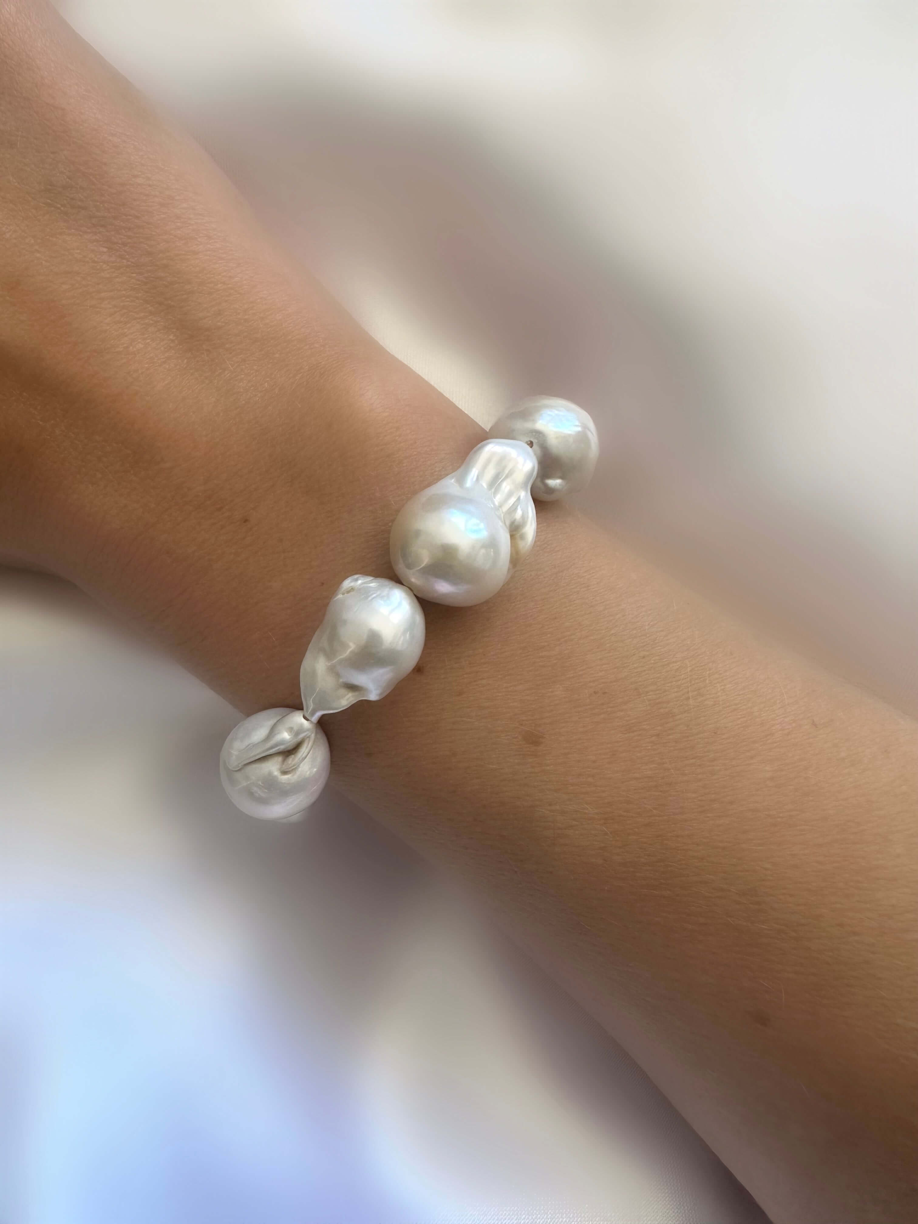 Big Dolce Pearl Bracelet