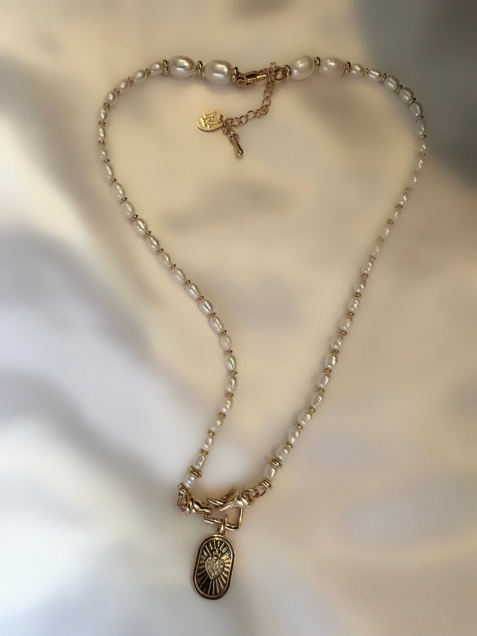 Allure Hard Cuore (Pearls) Necklace