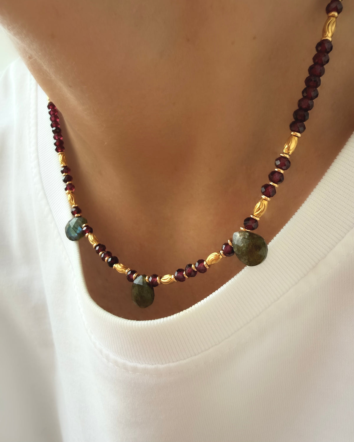 Stones Silence Drops Necklace