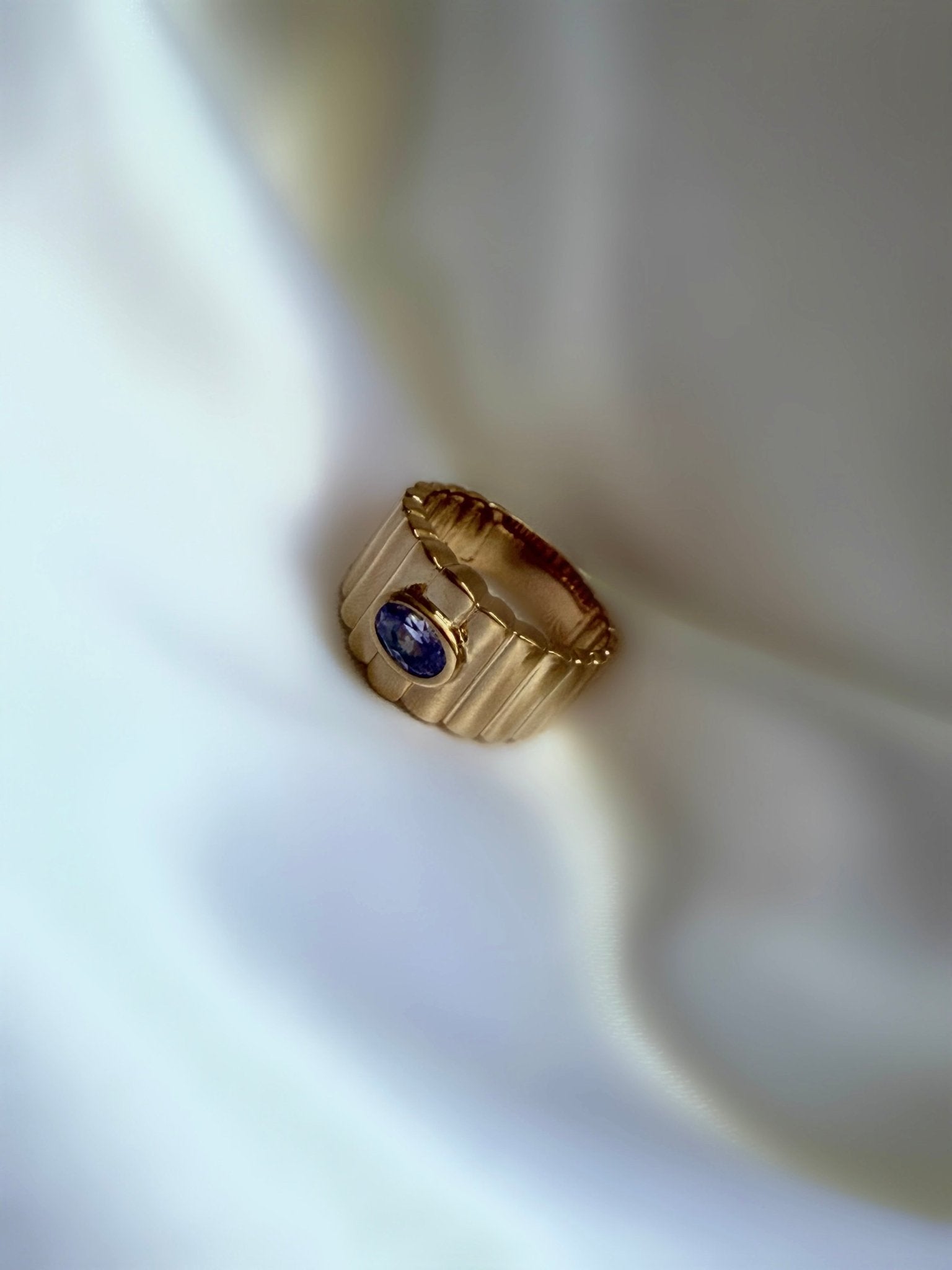 Anillo Tía Anita (RBJ*) - LE MARSHAND™