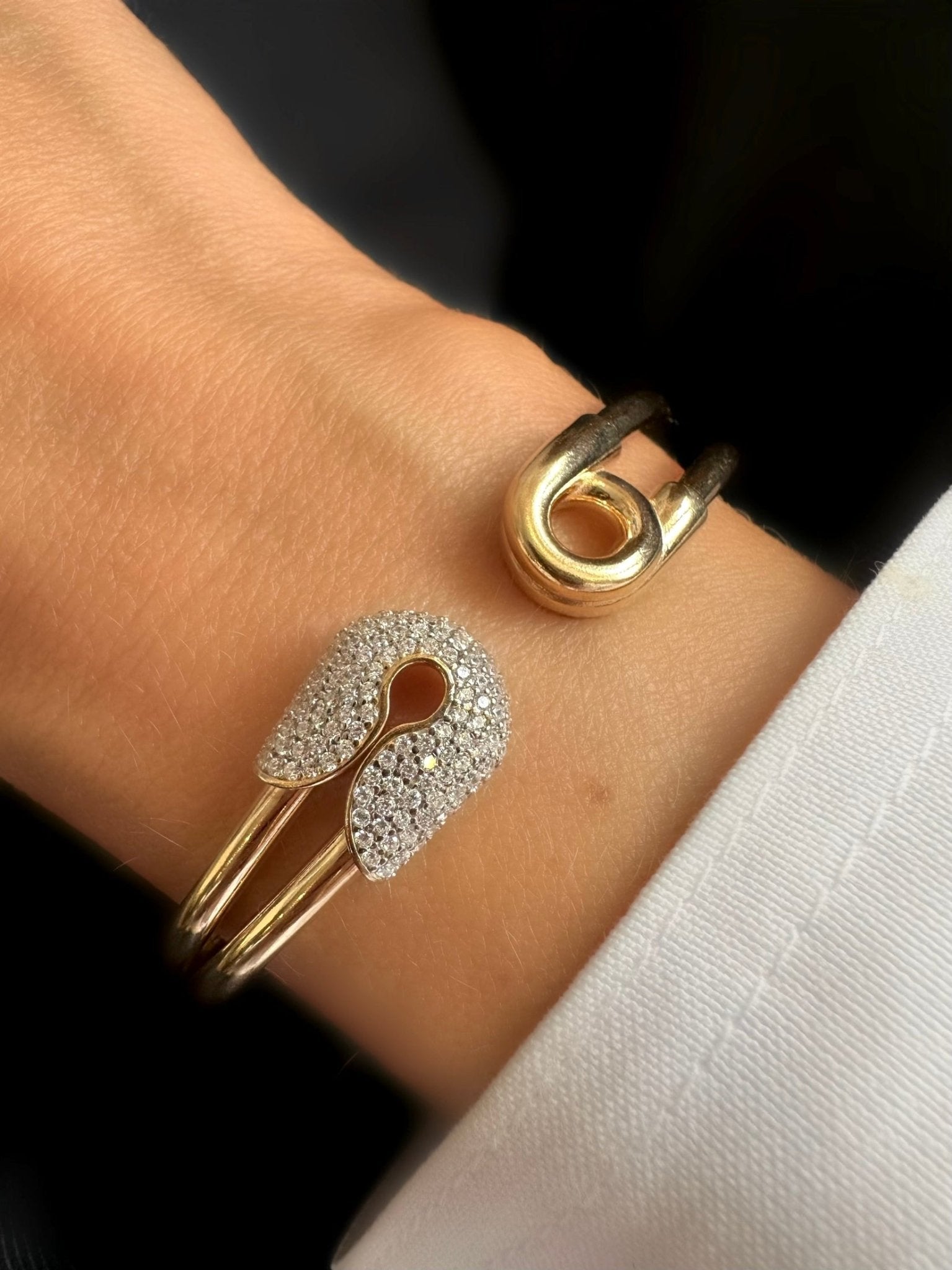 Brazalete Pin Up (Plata 925 bañada Oro 18k) - LE MARSHAND™