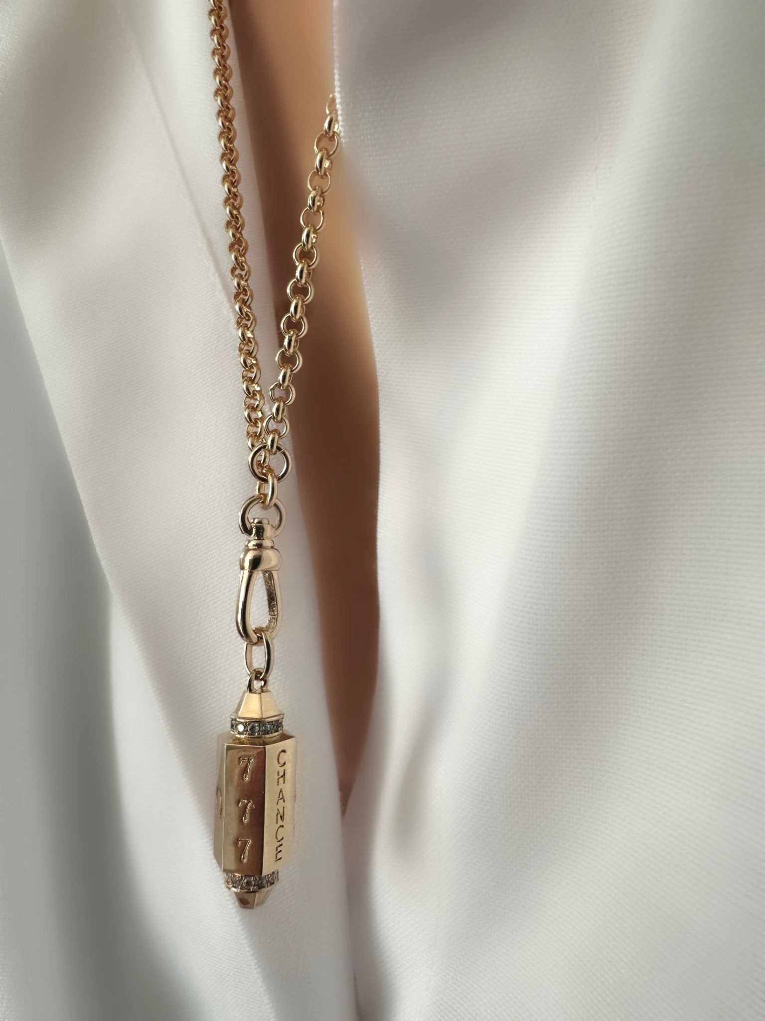 Collar Allure Amuleto Chance - LE MARSHAND™