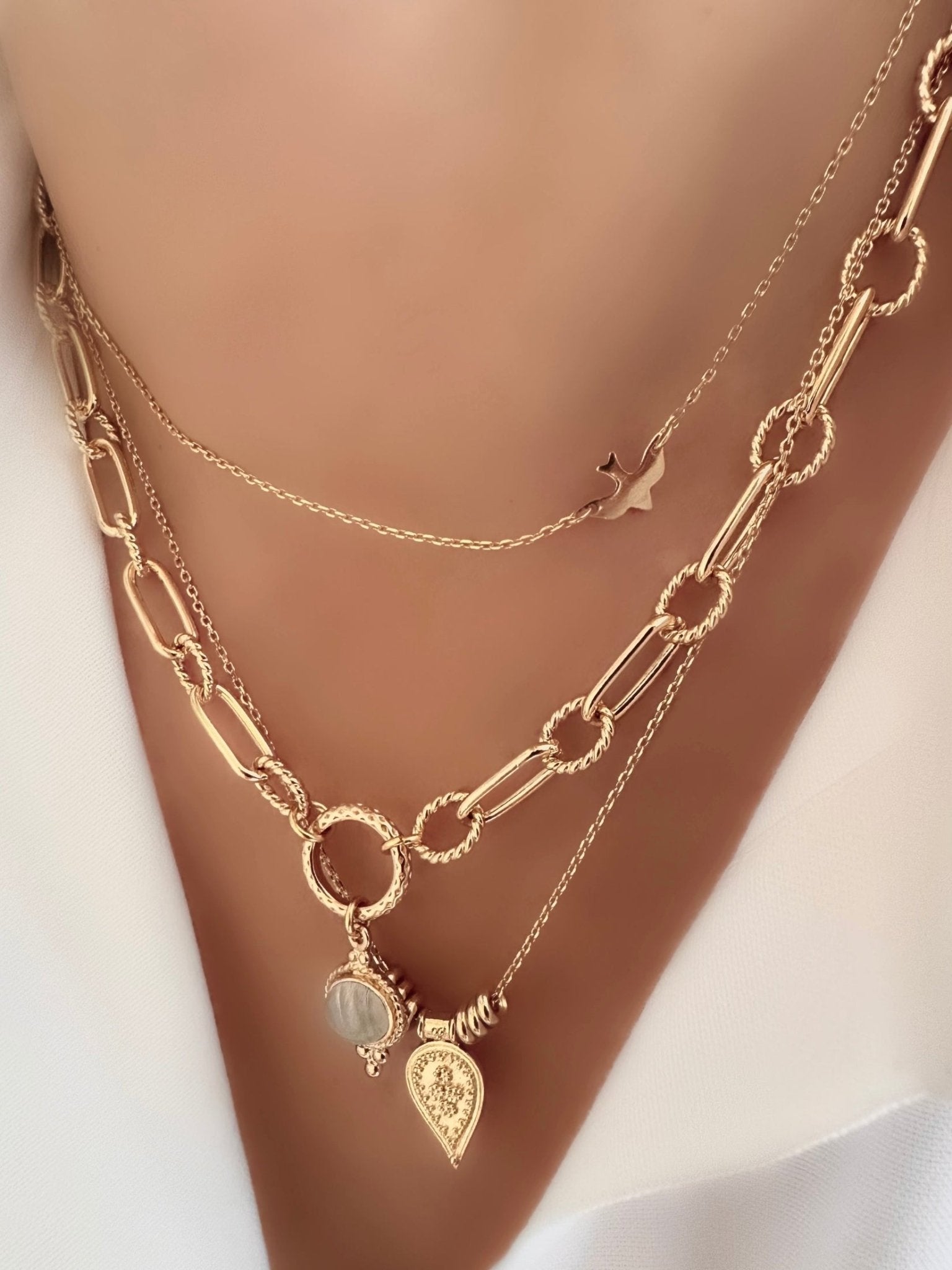 Collar Golondrina - LE MARSHAND™