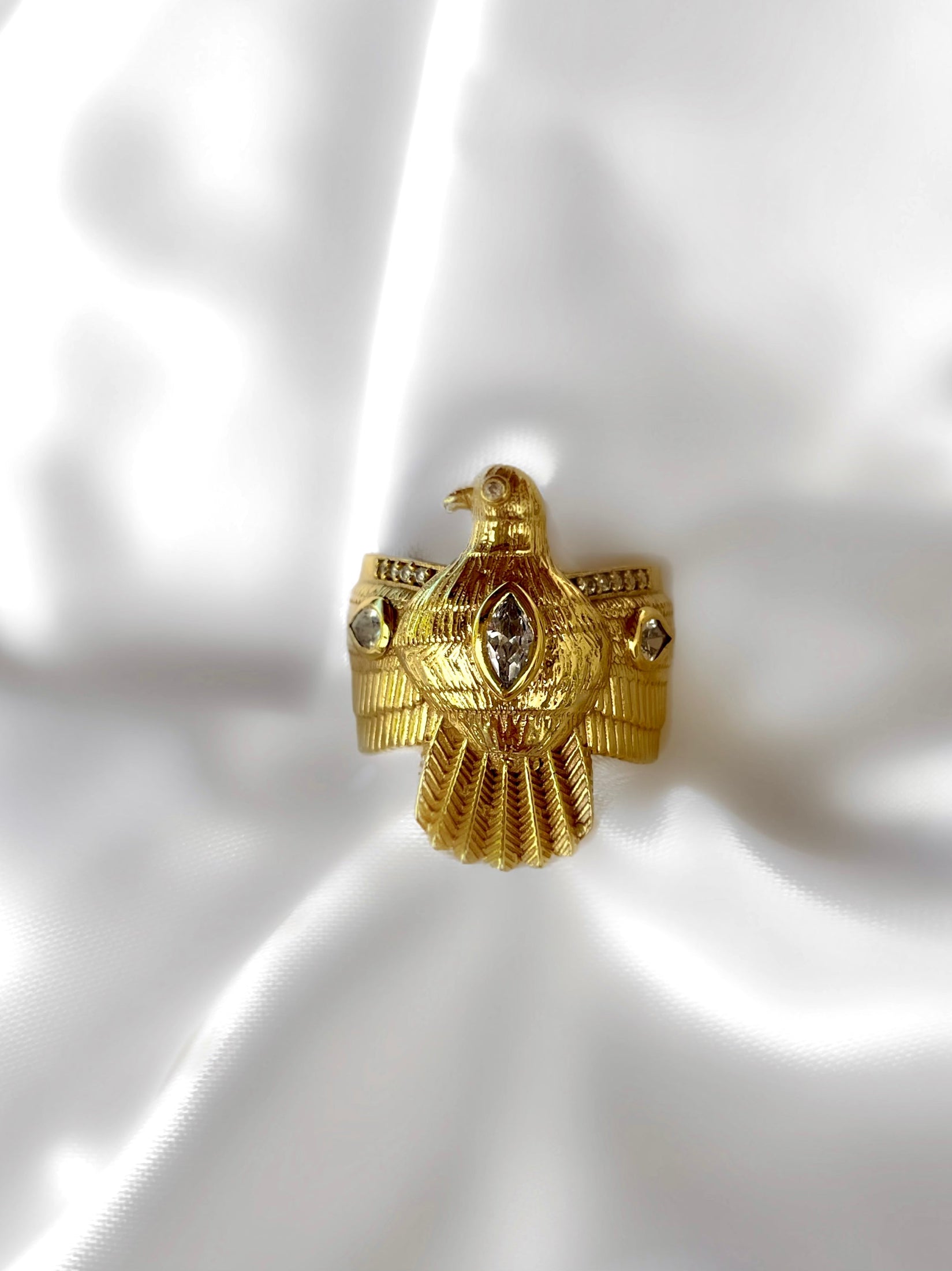 Le Marshand®  -  Joyería en plata 925, chapado en Oro 24K - Anillo Circ Aguila - Diseños propios - Brazaletes, pulseras, collares y pendientes - Joyería online - Mallorca