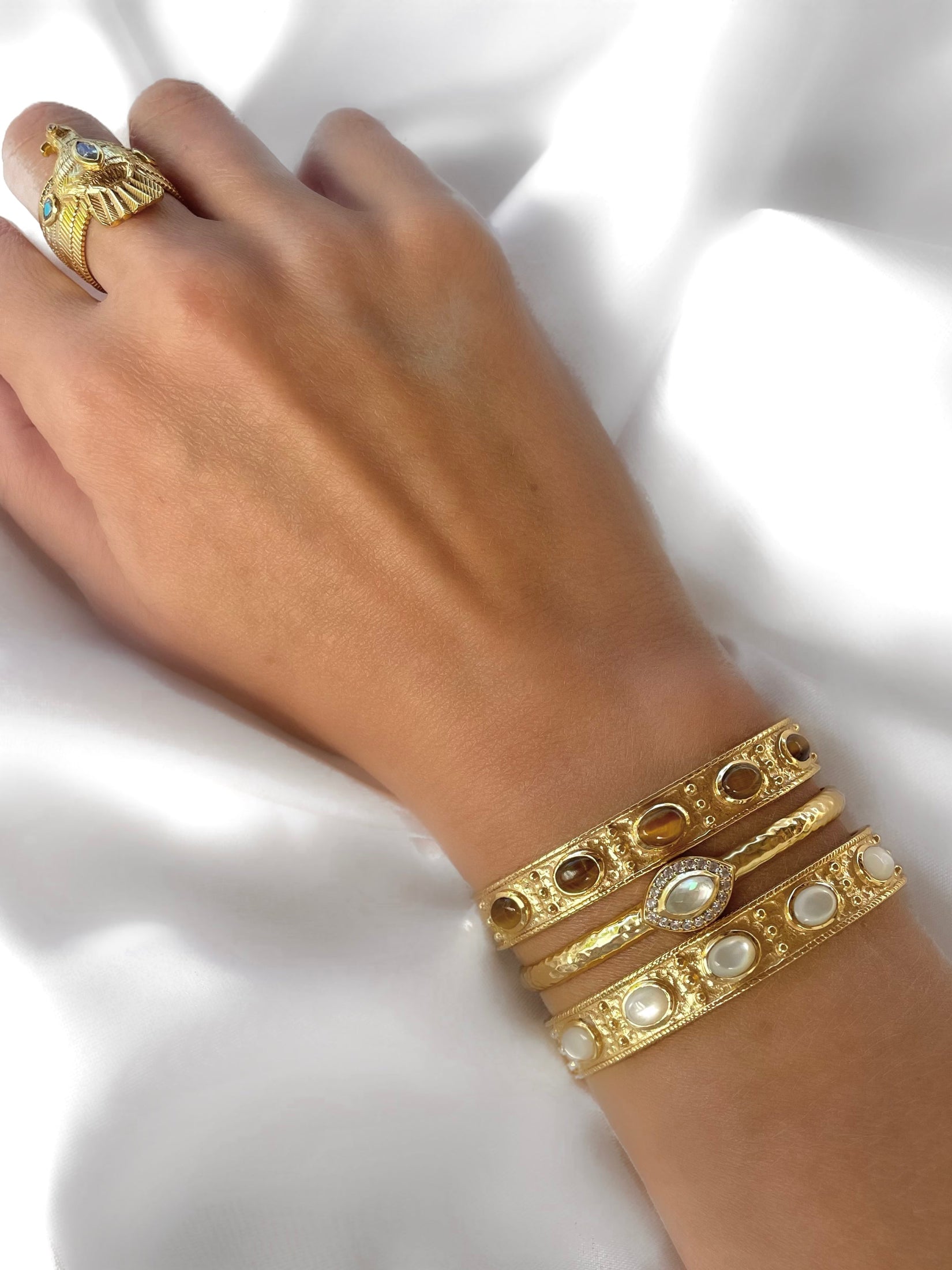 Le Marshand®  -  Joyería en plata 925, chapado en Oro 24K - Anillo Circ Aguila - Diseños propios - Brazaletes, pulseras, collares y pendientes - Joyería online - Mallorca