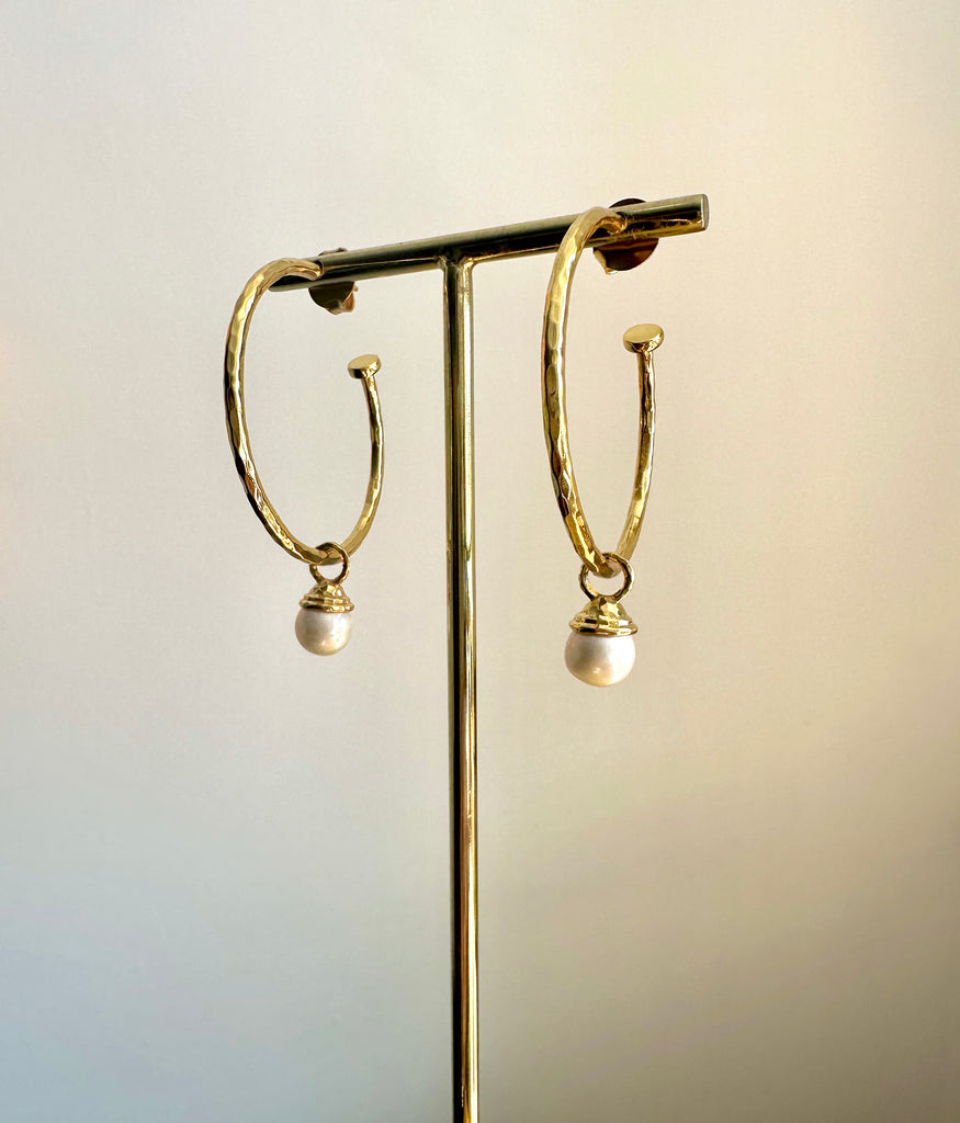 Le Marshand®  -  Joyería en plata 925, chapado en Oro 24K - Aros Perla Martelé - Diseños propios - Brazaletes, pulseras, collares y pendientes - Joyería online - Mallorca