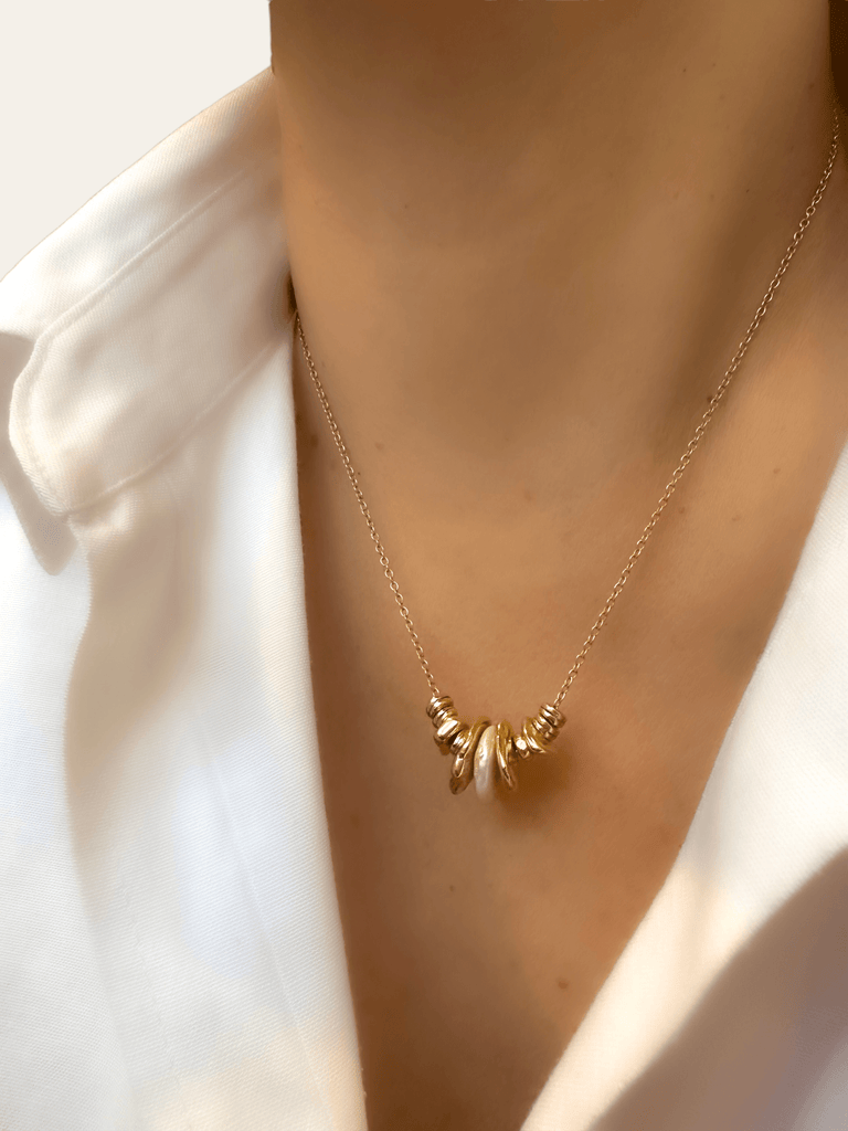 Le Marshand®  -  Joyería en plata 925, chapado en Oro 24K - Collar Hematite y Perla - Diseños propios - Brazaletes, pulseras, collares y pendientes - Joyería online - Mallorca
