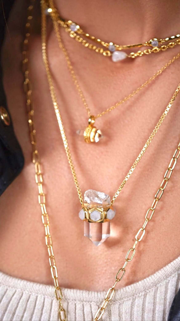 Le Marshand®  -  Joyería en plata 925, chapado en Oro 24K - Collar Moon Quartz - Diseños propios - Brazaletes, pulseras, collares y pendientes - Joyería online - Mallorca