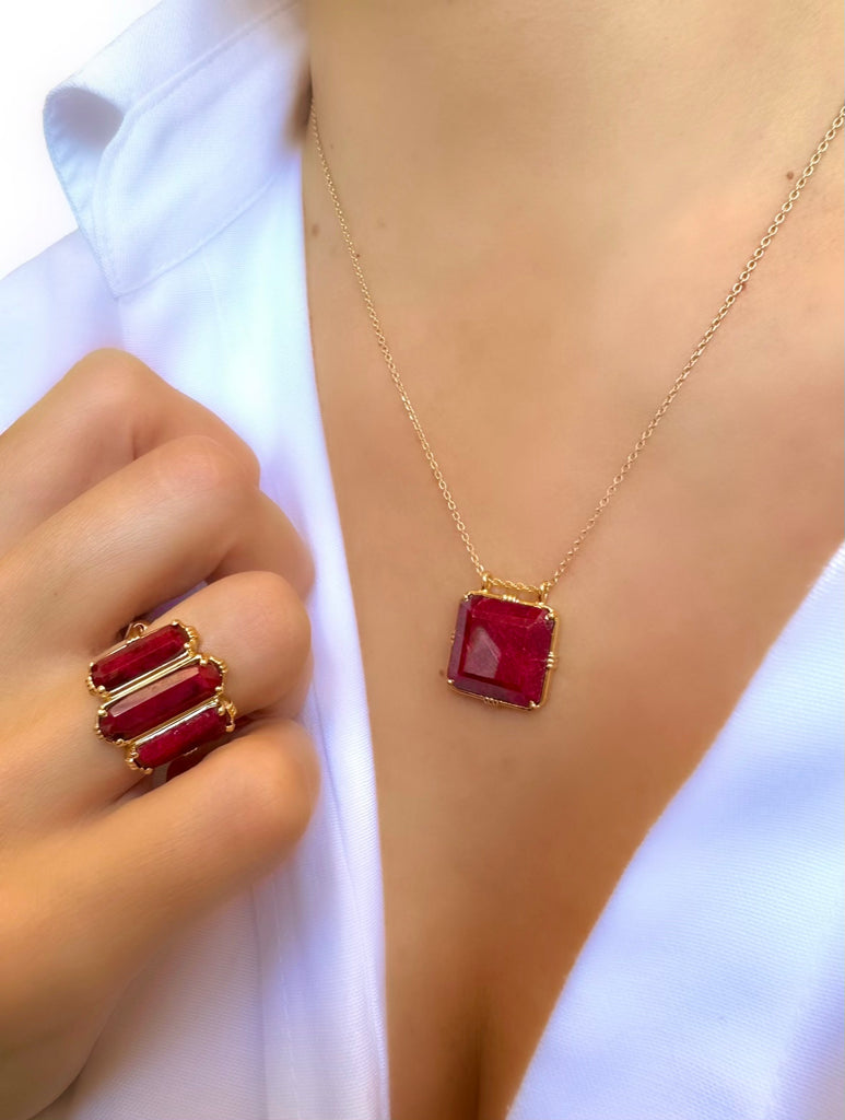 Le Marshand®  -  Joyería en plata 925, chapado en Oro 24K - Collar Boheme Petite Granate - Diseños propios - Brazaletes, pulseras, collares y pendientes - Joyería online - Mallorca