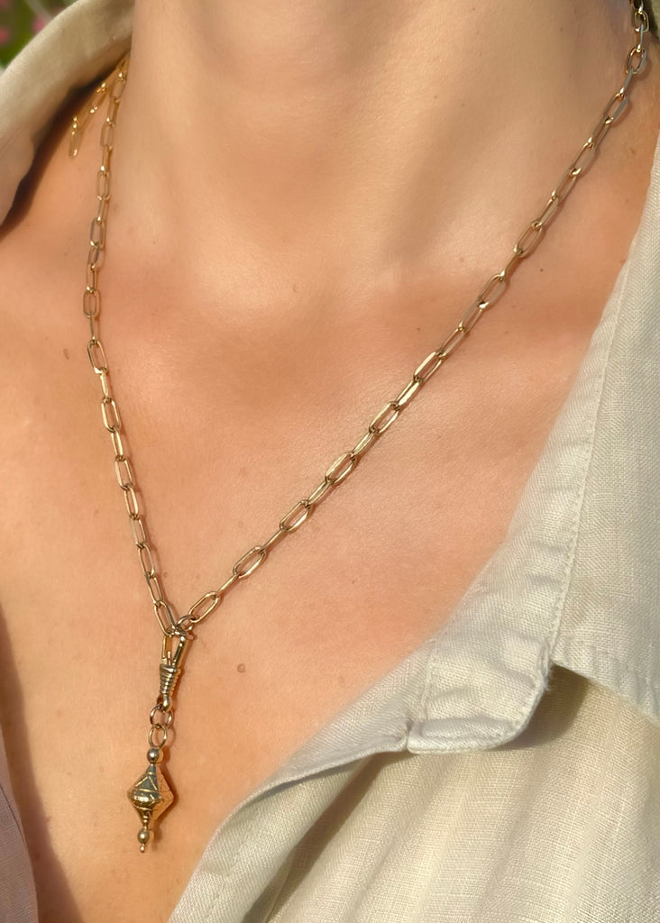 Le Marshand®  -  Joyería en plata 925, chapado en Oro 24K - Collar Cono Tibet Allure - Diseños propios - Brazaletes, pulseras, collares y pendientes - Joyería online - Mallorca