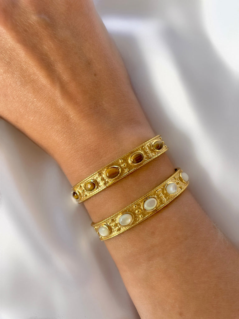 Le Marshand®  -  Joyería en plata 925, chapado en Oro 24K - Brazalete Boho Nácar - Diseños propios - Brazaletes, pulseras, collares y pendientes - Joyería online - Mallorca