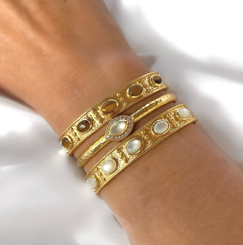 Le Marshand®  -  Joyería en plata 925, chapado en Oro 24K - Brazalete Boho Nácar - Diseños propios - Brazaletes, pulseras, collares y pendientes - Joyería online - Mallorca