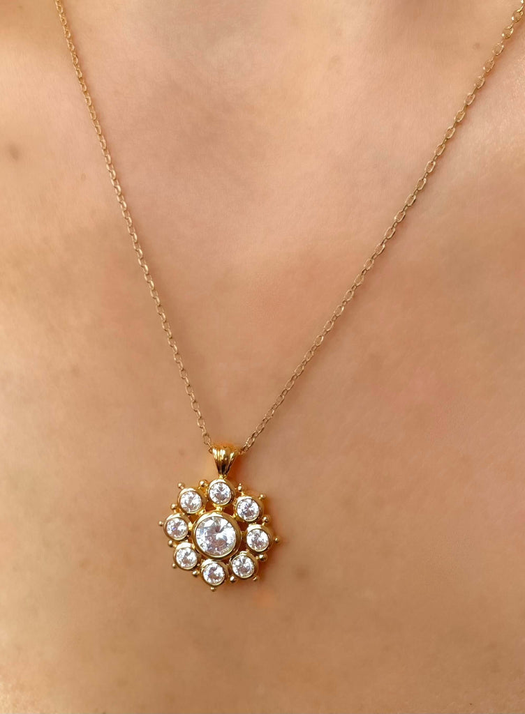 Le Marshand®  -  Joyería en plata 925, chapado en Oro 24K - Collar Jolie - Diseños propios - Brazaletes, pulseras, collares y pendientes - Joyería online - Mallorca
