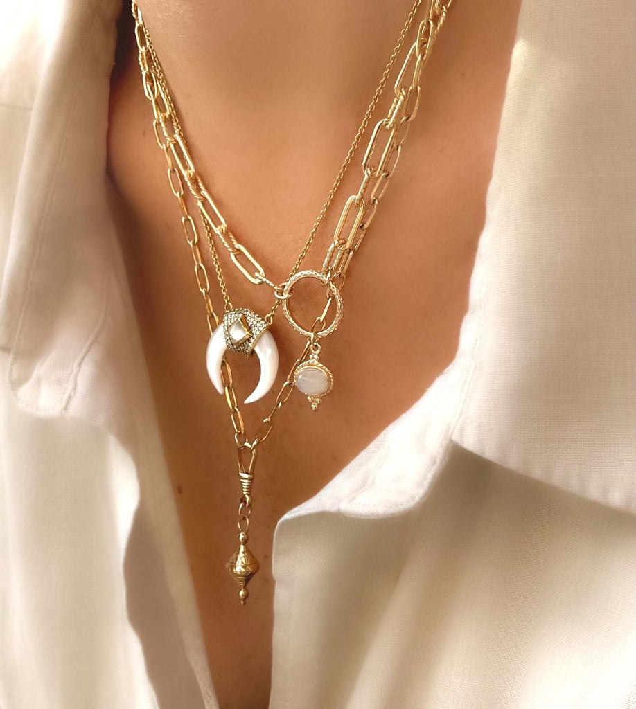 Le Marshand®  -  Joyería en plata 925, chapado en Oro 24K - Collar Cuerno Stones (Nácar) - Diseños propios - Brazaletes, pulseras, collares y pendientes - Joyería online - Mallorca